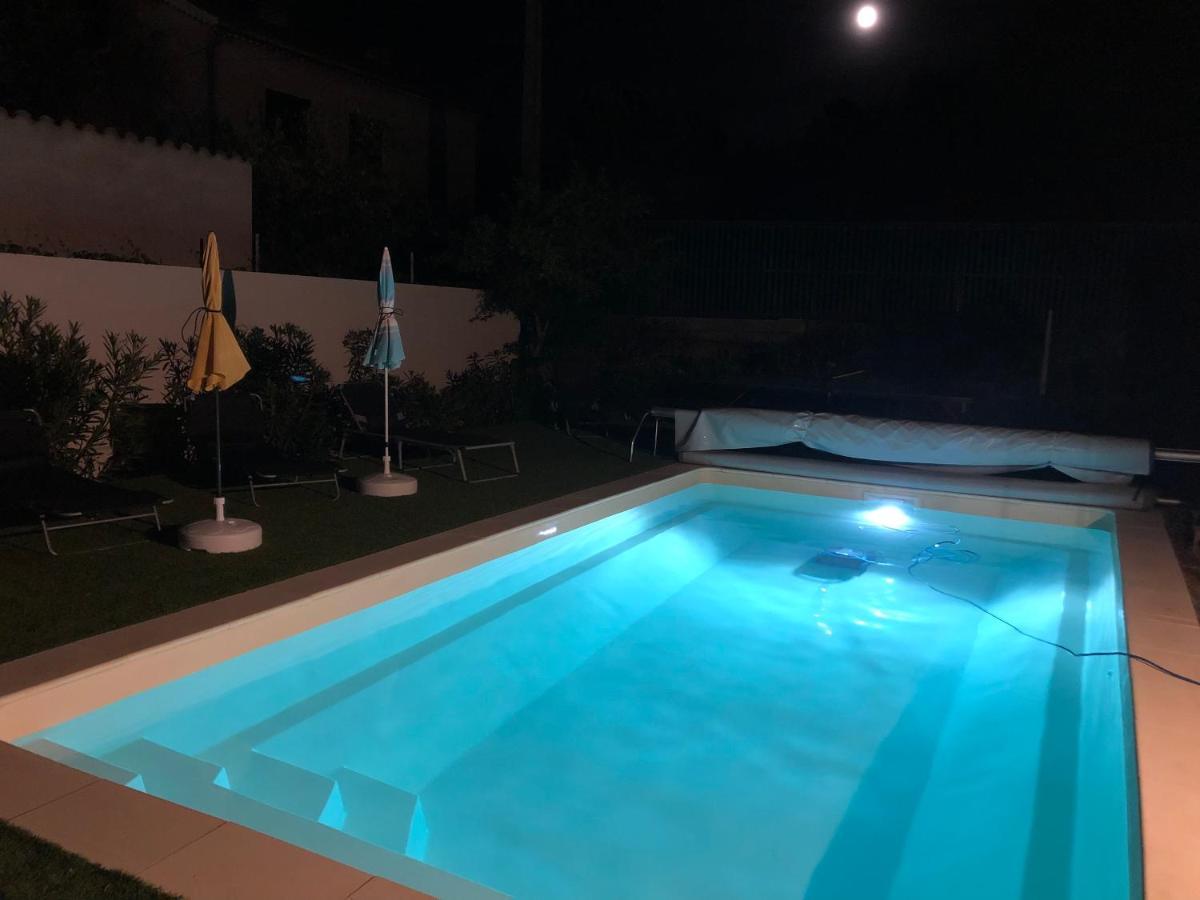 Gite Climatise Avec Piscine Sur Les Hauteurs De ボレーヌ エクステリア 写真