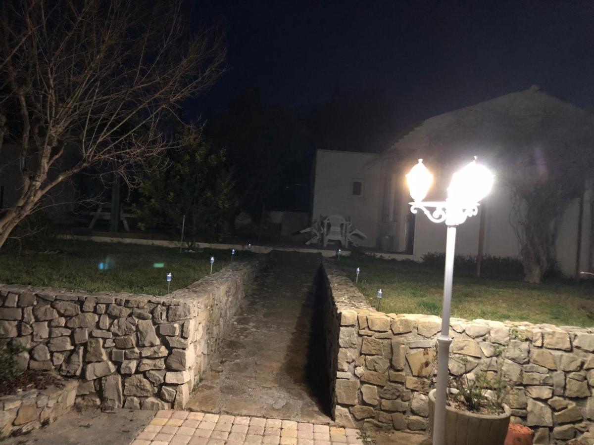 Gite Climatise Avec Piscine Sur Les Hauteurs De ボレーヌ エクステリア 写真