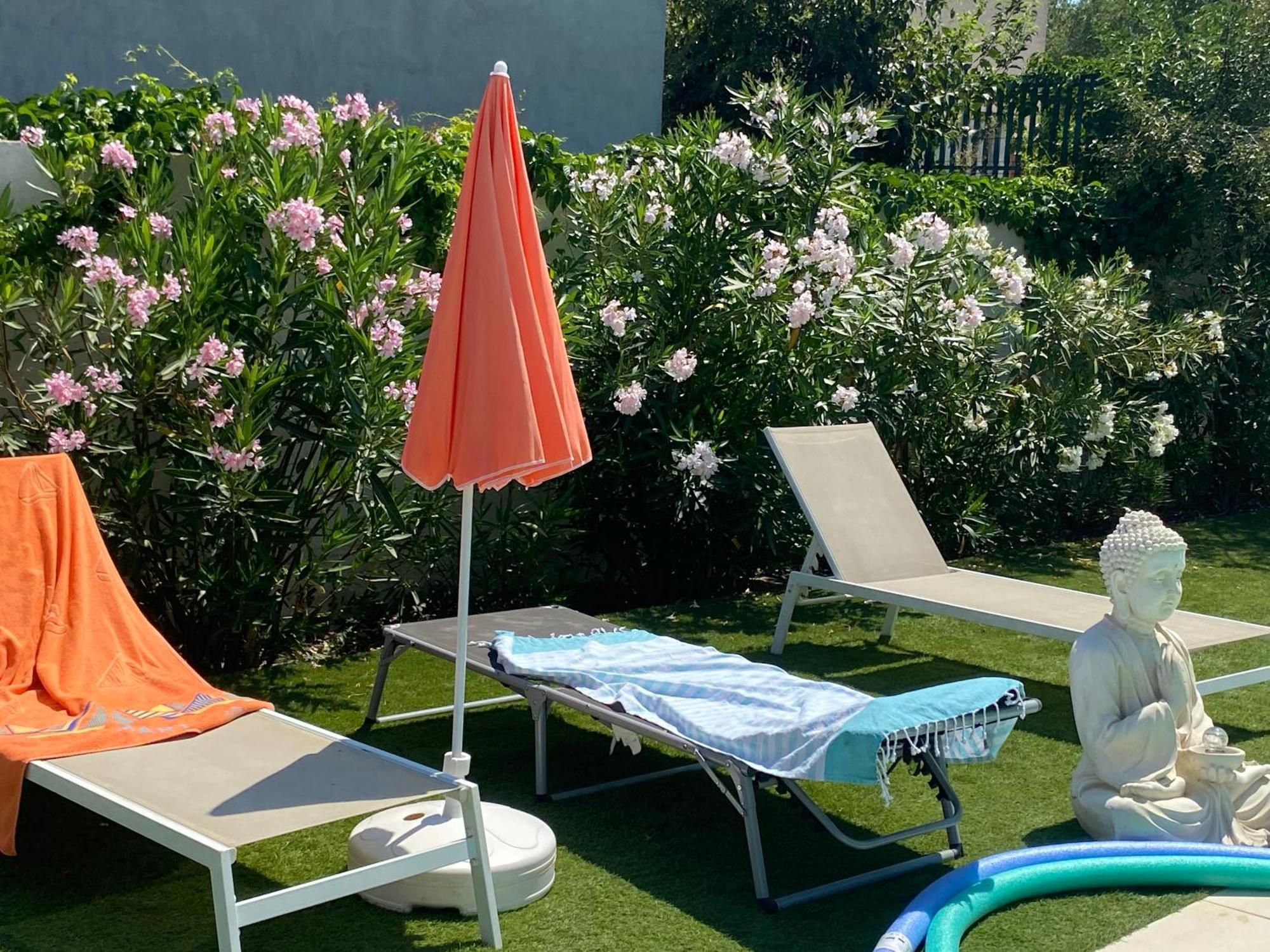 Gite Climatise Avec Piscine Sur Les Hauteurs De ボレーヌ エクステリア 写真
